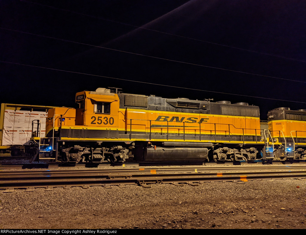 BNSF 2530